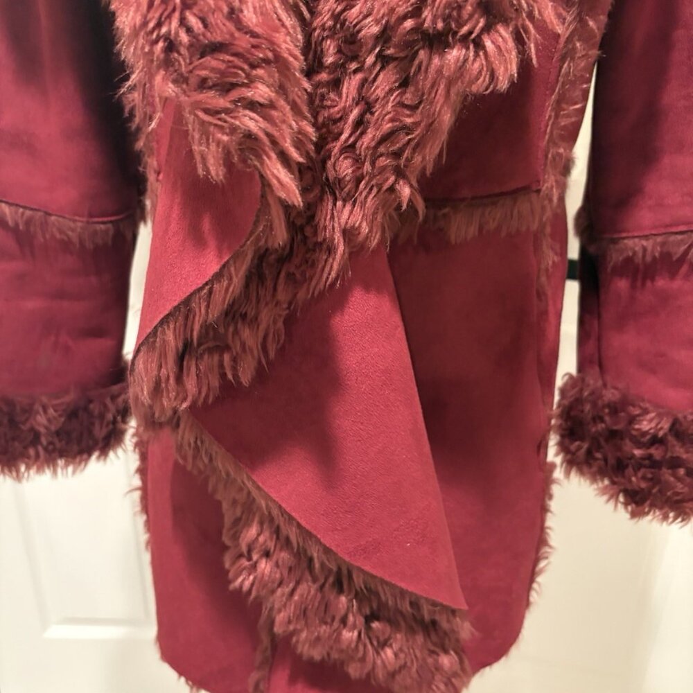 Fabulous Furs~Donna Salyer's Burgundy Faux Suede/Faux Fur Wrap Coat~Size S - Picture 5 of 10